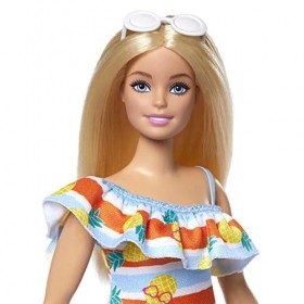 Barbie Série Aime l’Océan avec cheveux blonds, poupée en plastique recyclé, vêtements d’été et accessoires Jouet Enfant, Dès 