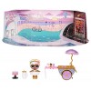 L.O.L Surprise! OMG Série House of Surprises – Baignoire avec Yacht B.B. – Poupée de Collection avec 8 Surprises Dont Un Meub