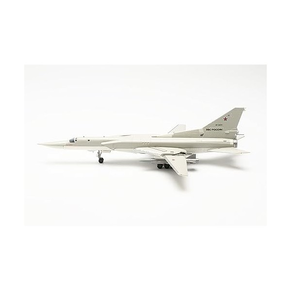 Herpa Maquette Russian Force Tupolev TU-22M3 Backfire, Dyagilevo Air Base – RF-34075/24 Red, echelle 1/200, Model, pièce de C