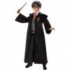 Harry Potter Poupée articulée de 26 cm en uniforme Gryffondor en tissu avec baguette magique, à collectionner, jouet enfant, 