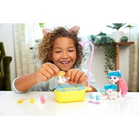 Enchantimals Coffret Heure du bain, mini-poupée Petya Truie et figurines animales Streusel et Nisha, accessoires inclus, joue