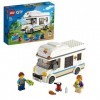 LEGO 60283 City Le Camping-Car de Vacances, Jouet de Construction, Caravane, Minifigurines Bébé, Cadeau de Vacances, pour Enf