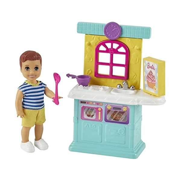 Barbie Famille Skipper baby-sitter coffret Jouons à Cuisiner avec mini-poupée garçon, éléments de cuisine et accessoires, jou