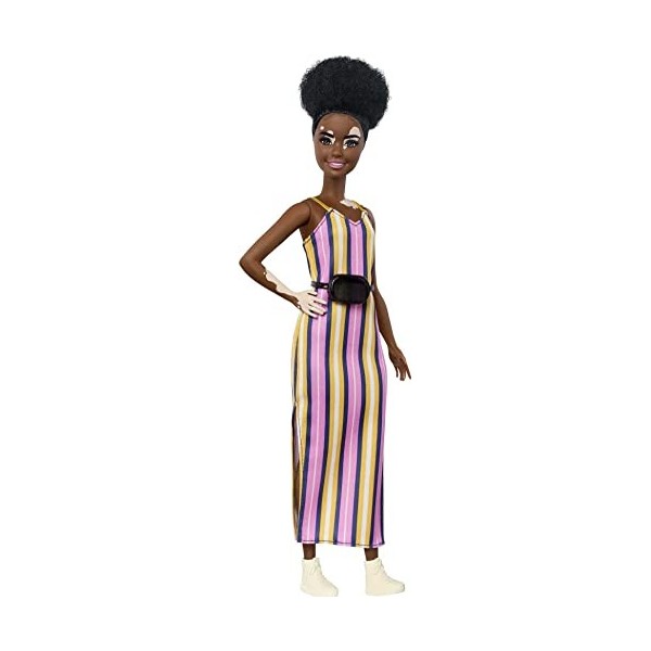 Barbie Fashionistas poupée mannequin 135 avec vitiligo et cheveux bruns frisés, portant une robe longue rayée, jouet pour en