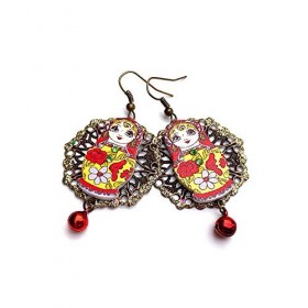 Boucles doreilles style traditionnelle Russian Slave Matriochka Poupée russe en bois Russia Moscou support filigrane . str