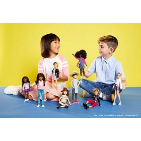 Creatable&nbsp;World Coffret Découverte Personnages, poupée personnalisable aux cheveux blonds, jouet pour enfant à partir de 6 an