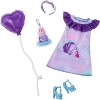 Barbie Ensemble de vêtements pour poupées préscolaires de 34,8 cm avec accessoires danniversaire et fournitures de fête