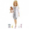 Barbie Métiers coffret Pédiatre avec poupée blonde en blouse blanche de médecin, bébé et accessoires, jouet pour enfants, GVK