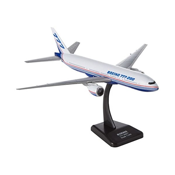 New Ray - Avion Skypilot pour passagers - Amaerican Airlines "Boing 777 - 200"- échelle 1: 300- ligne AA - 20343