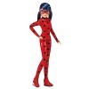 Bandai - Miraculous Ladybug - Poupée Mannequin 26 cm - Ladybug avec Son yoyo en Mode téléphone - Nouveau Costume Effet Vinyle