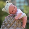 Stecto Poupée Reborn Bébé Vinyle Souple en Silicone Réaliste, Poupée Africaine bébé avec Chapeau de vêtements réaliste bébé J