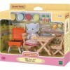 Sylvanian Families - Le Village - La fille Éléphant et son set de pique-nique - 5640 - Figurines Prêt à Jouer - Mini Poupées