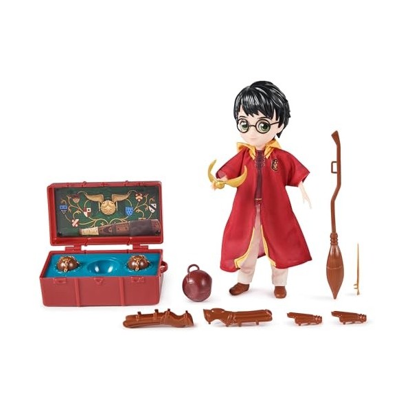 Wizarding World, Coffret Gift Set avec poupée Harry Potter de 20,3 cm en Tenue de Quidditch et 9 Accessoires, 11 pièces, Joue