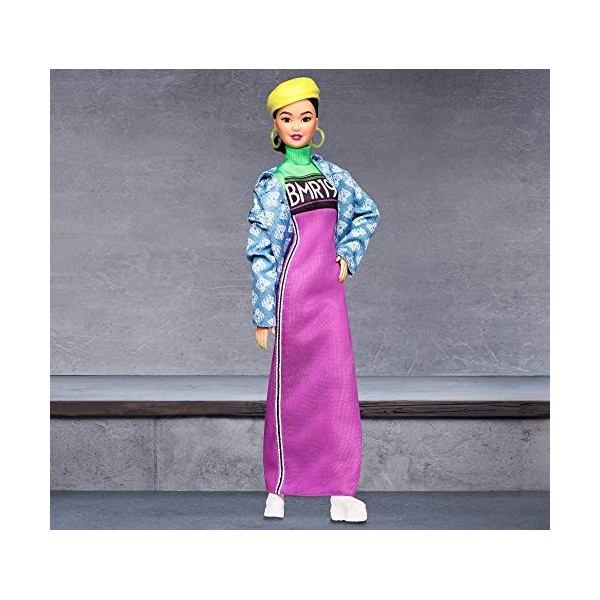 Barbie Signature poupée de collection BMR1959 articulée portant une robe et une veste en jean, jouet collector, GHT95