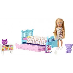 Barbie Famille Coffret ​Heure du Coucher avec mini-poupée Chelsea blonde et une chambre à coucher composée avec accessoires, 