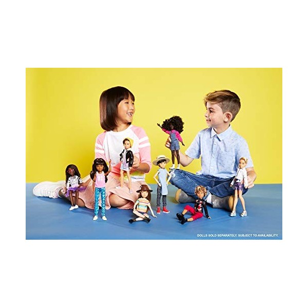 Creatable World Coffret Découverte Personnages, poupée personnalisable aux cheveux roux, jouet pour enfant à partir de 6 ans,