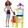 Barbie Métiers Toiletteuse pour Chiens avec poupée brune, figurine de chien, comptoir avec bain et accessoires de nettoyage, 