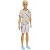 Barbie Fashionistas poupée mannequin Ken blond avec un tee-shirt à carreaux et un bermuda, jouet pour enfant, GRB90