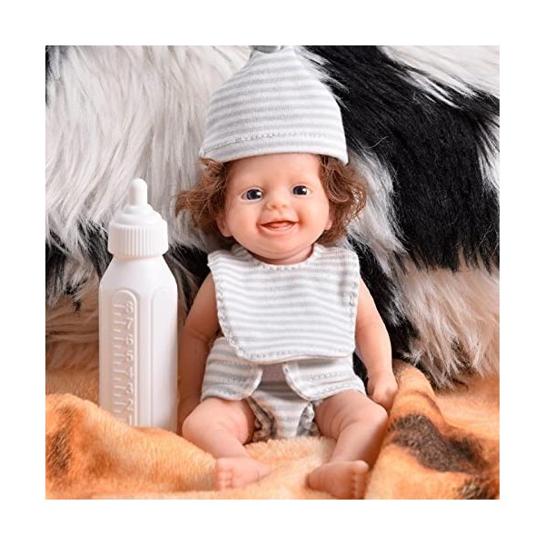 MANGUO Poupées,Poupée bébé réaliste - Poupée bébé de 8 Pouces, poupée bébé Nouveau-né, Faite à la Main, Vraie Vie, vêtements 