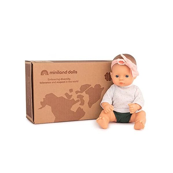 Miniland Ensemble Cadeau Dolls : poupée bébé caucasien de 32 cm et Ensemble Forest, Multicolore, 31216