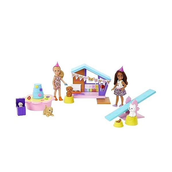 Barbie Chelsea Dog Party Mattel HJY88 Lot de 2 poupées avec Animaux de Compagnie et Accessoires, Jouet + 3 Ans