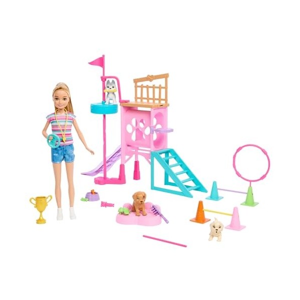 Barbie Coffret Parcours D’Obstacles Et Poupée Stacie Avec 3 Chiots À Entraîner, +20 Éléments, Terrain De Jeu Et Accessoires, 