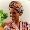 Barbie Signature Maya Angelou, poupée de collection Femmes dException en robe longue avec imprimé floral, jouet collector, G