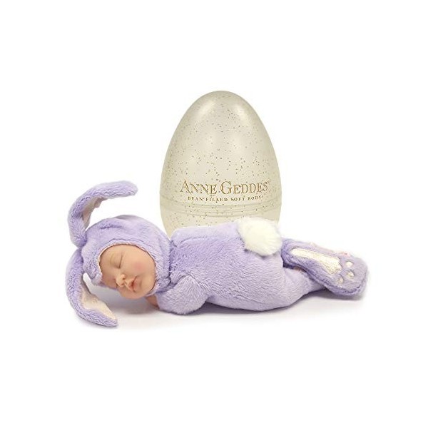 Anne Geddes 579351 Poupée Baby Bunny Violet 22,9 cm – Collection Glitter Egg