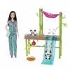 Barbie Coffret Barbie Le Sanctuaire des Pandas avec poupée Barbie vétérinaire, 2 pandas avec changement de couleur et plus de