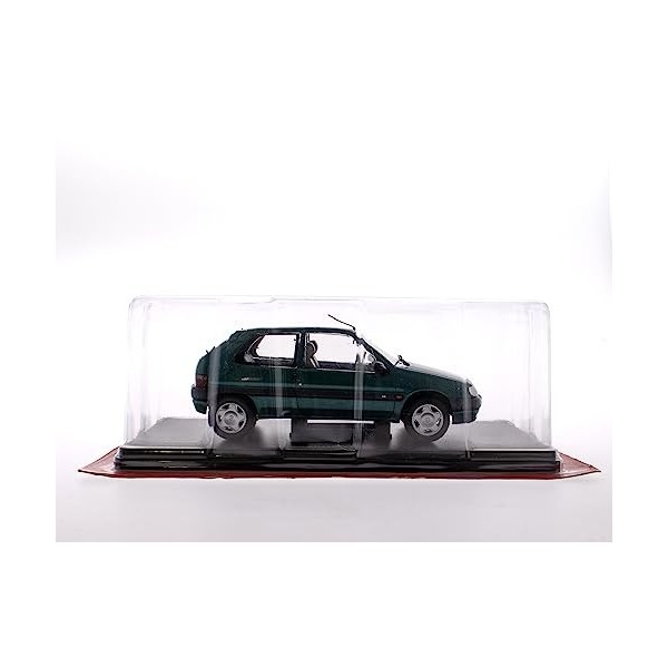 OPO 10 - Voiture 1/24 Compatible avec Citroen Saxo - CIT055