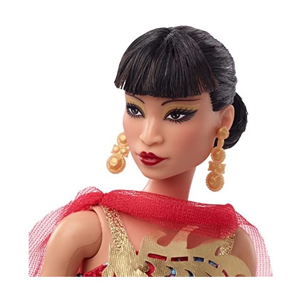 Barbie Série Femmes D’Exception Poupée Anna May Wong en Robe Rouge avec Un Dragon Doré, avec Socle Et Certificat D’Authentici