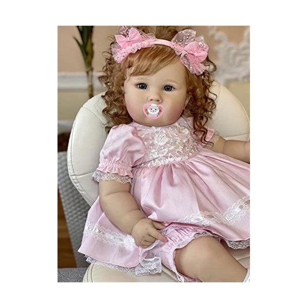 MineeQu 60CM Vrai Vie Grande Taille Peinture détaillée Cheveux bouclés enracinés Reborn Bébé Poupées Ensemble-Cadeau avec Cor