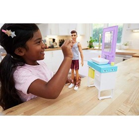 Barbie Coffret poupée Ken à raser et sa salle de bains, meuble avec vasque et accessoires, jouet pour enfant, FYK53