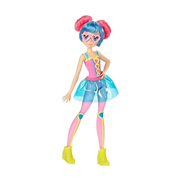 Mattel Barbie DTW06 – Le héroïne de Jeu vidéo avec Cheveux colorés et Lunettes, Accessoires de poupée