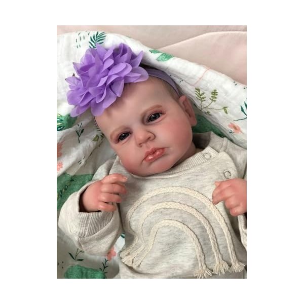 Belle poupée Reborn Baby Girl poupées Nouveau-nées réalistes avec Les Yeux fermés avec Corps en Tissu Doux réaliste pour Les 