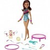 Barbie Dreamhouse Adventures Famille coffret poupée Teresa Gymnaste brune en justaucorps avec trampoline et accessoires, joue