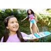 Barbie Dreamhouse Adventures Famille coffret poupée Skipper Championne de Surf, accessoires inclus, jouet pour enfant, GHK36