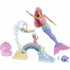 Barbie Dreamtopia Coffret Jardin des Sirènes, poupée sirène avec figurines bébé et enfant, toboggan et accessoires, jouet pou