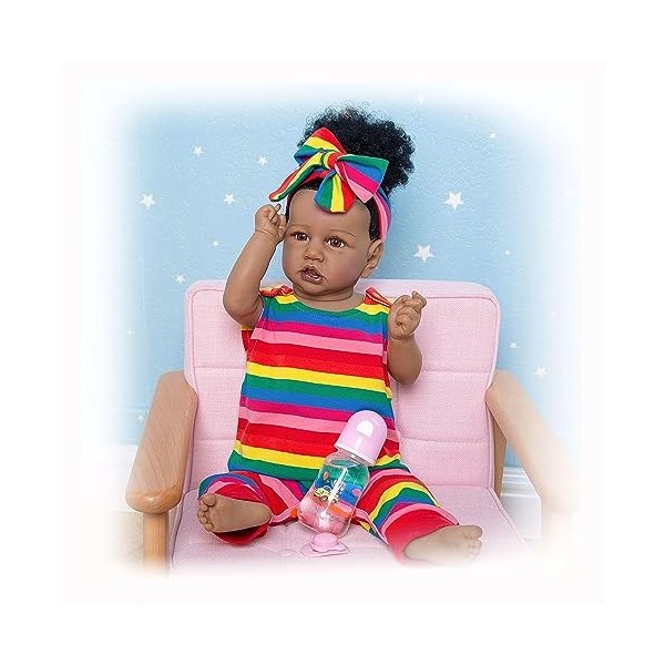 VVLXRIC Poupee Realiste Bebe, 22Pouces Mignon Poupee Reborn Silicone Realiste, Grand Coffret Cadeau pour Les Filles De 3 Ans 