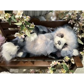 Charlie Bears - Isla | Ours en peluche Plumo 2021 édition limitée – 3000 pièces – Peluche panda de 44,5 cm