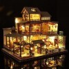 Kit de Maison de Poupée Bricolage Maison de Poupée Miniature En Bois Avec Housse Anti-Poussière pour Meubles et Lumières LED 