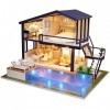 Vakitar DIY Miniature Villa en Bois avec Piscine Assemblage Maison de Poupée Modèle Kits Jouet Cadeau, pour la Maison