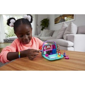 Polly Pocket Coffret Univers Le Sac à Boutiques avec 2 mini-figurines et accessoires, autocollants et 5 surprises cachées, jo