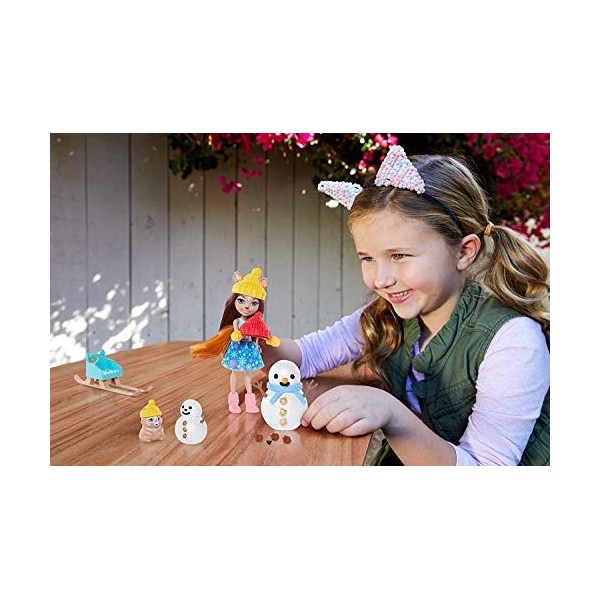 Enchantimals coffret Bonhommes de Neige, mini-poupée Sharlotte Écureuil, figurine animale Nutsy, pâte à modeler et accessoire