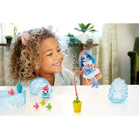 Enchantimals coffret Jour de Pêche, mini-poupée Sashay Phoque, figurine animale Blubber, cannes à pêche et accessoires, jouet