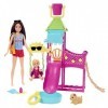 Barbie Coffret Skipper Premiers Jobs, Poupée, Parc aquatique avec toboggan à eau fonctionnel, chiot gicleur et plus de 5 acce