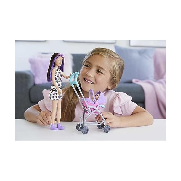 Barbie Coffret Barbie Skipper Baby-Sitter avec Poupée Skipper Brune, Poussette, Poupée Bébé et 5 Accessoires Jouet Enfant, Dè