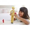 Barbie Métiers coffret poupée Pompière blonde et accessoires à thème dont extincteur et mégaphone, jouet pour enfant, GTN83