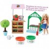 Barbie Métiers Coffret mini-poupée Chelsea avec potager, presse à légumes, accessoires de superette et deux Pots de pâte à Mo