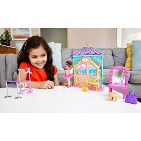 Barbie Club Chelsea coffret danse classique avec mini-poupée brune de 15&nbsp;cm et accessoires, jouet pour enfant, GHV81